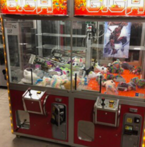 2 Player Elaut Giga Crane