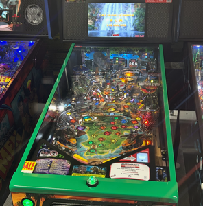 Jurassic Park Premium Flipperautomat zu verkaufen